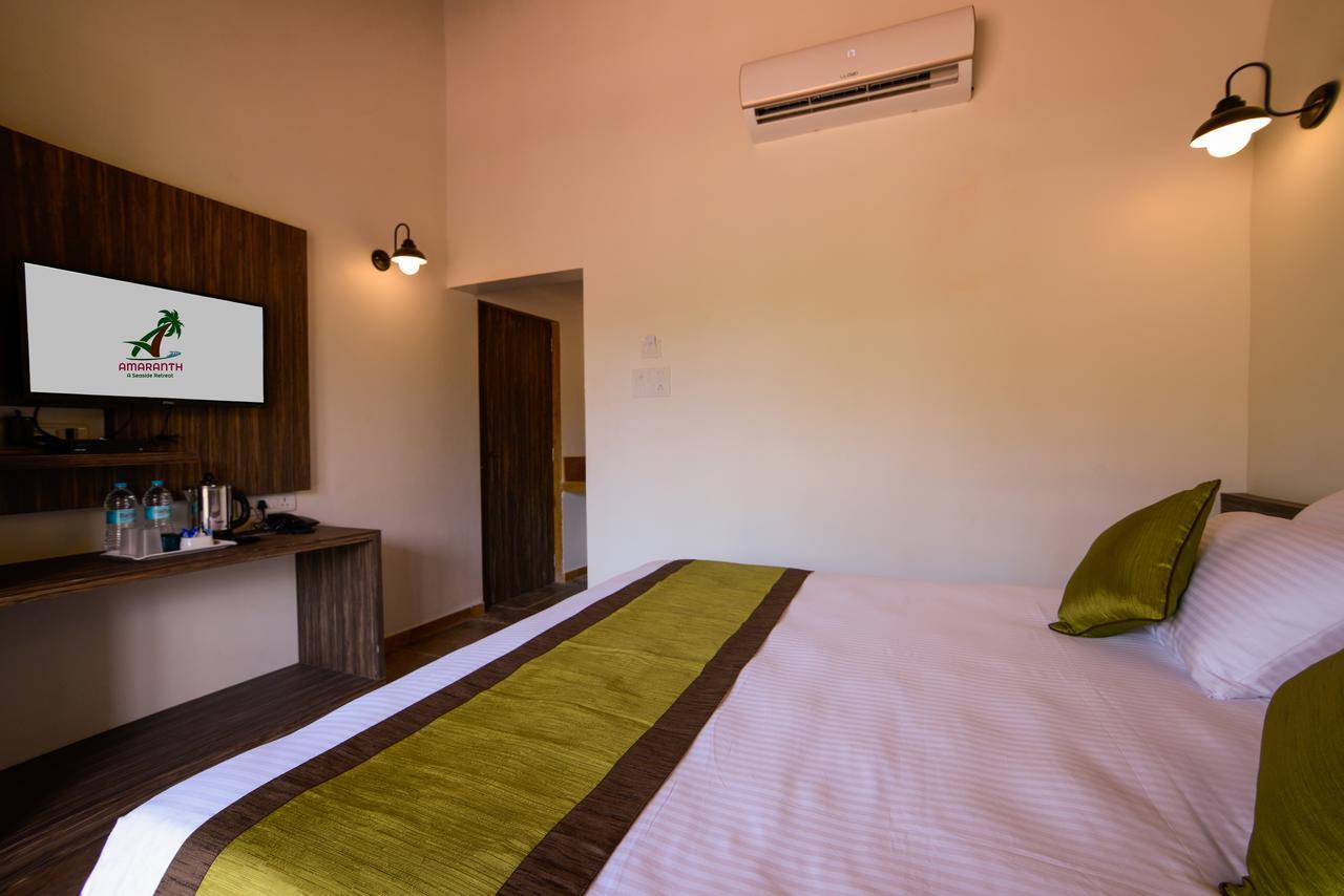 Feet Up Amaranth Resort Dāpoli Eksteriør bilde